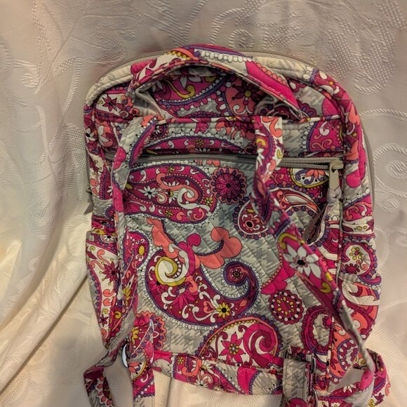 VINTAGE VERA BRADLEY SMALL BACKPACK, GENTLY USED. 12X10X3" - Picture 2 of 3